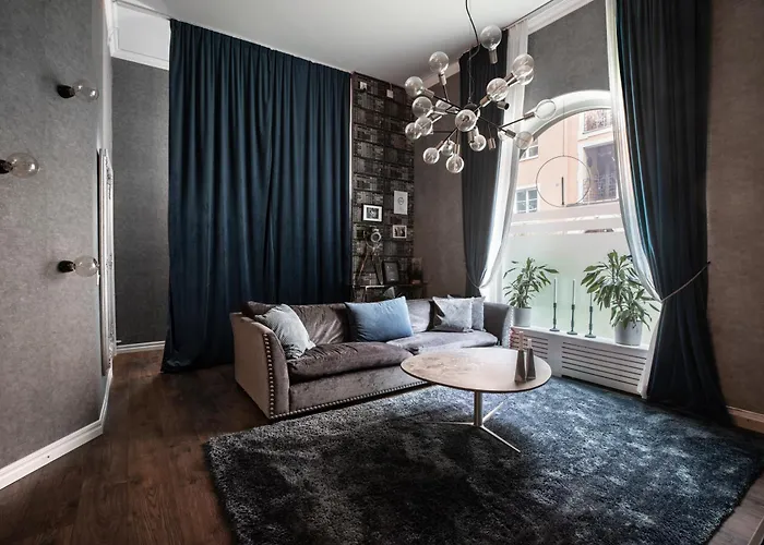 Spacious Oasis Only Minutes From The City Center